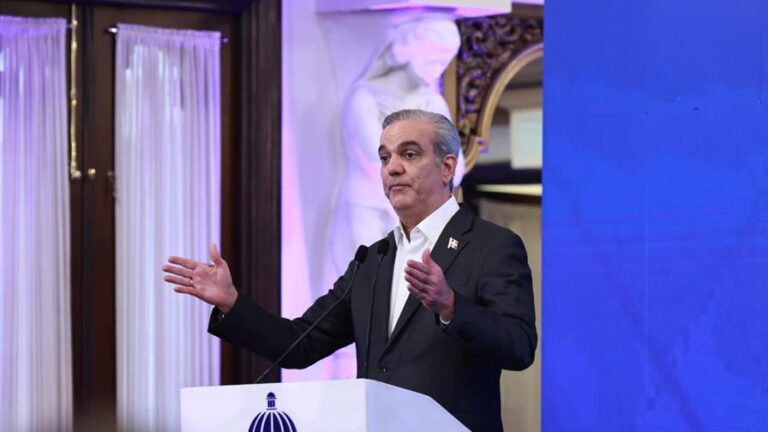 abinader-rd-no-tiene-preocupacion-por-la-libertad-de-prensa-52907ade-focus-0-0-896-504